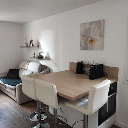 Charmant Appartement 2 Pieces Proche Disneyland Villeneuve-Saint-Denis Екстериор снимка